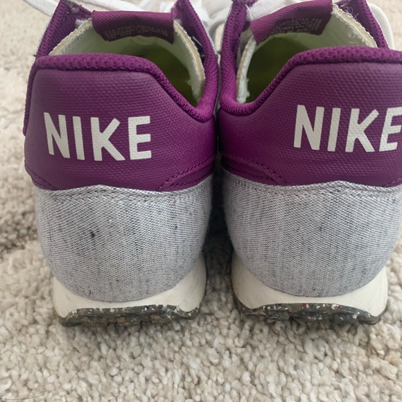 Mens Nike Retro Kicks - Picture 3 of 4